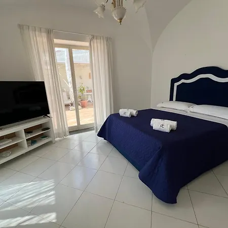 Apartment Regina Di - Dalmazio Birago -